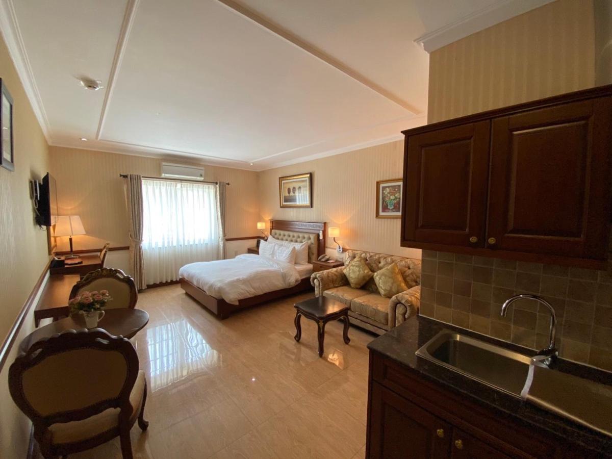 Central Hotel & Residences Swimming Pool Hô Chi Minh-Ville Extérieur photo
