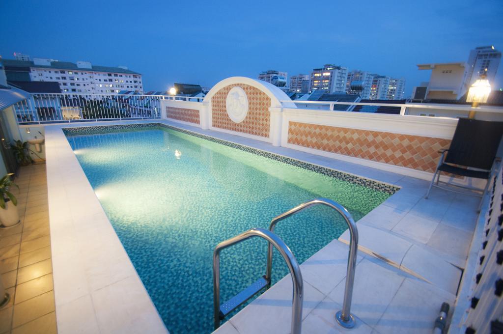 Central Hotel & Residences Swimming Pool Hô Chi Minh-Ville Extérieur photo